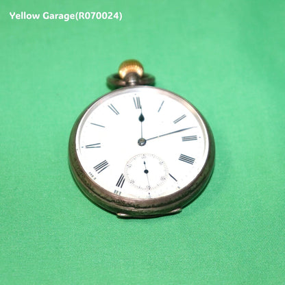 イギリス・バーミンガム製の銀無垢ケースを備えたアンティーク懐中時計