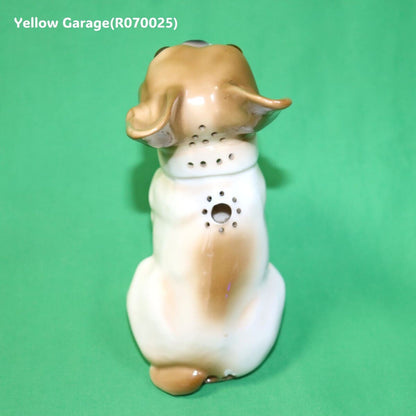 精巧に作られた陶器製フレンチブルドッグのオブジェ