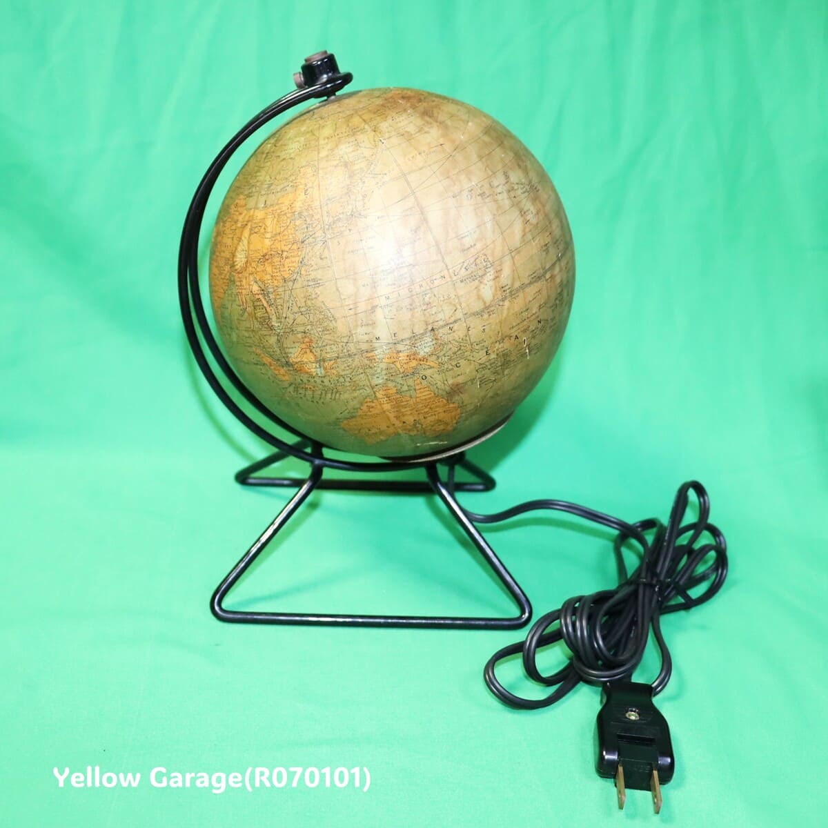 ヴィンテージ照明付き地球儀「GLOBE TERRESTRE PERRINA」 フランス製