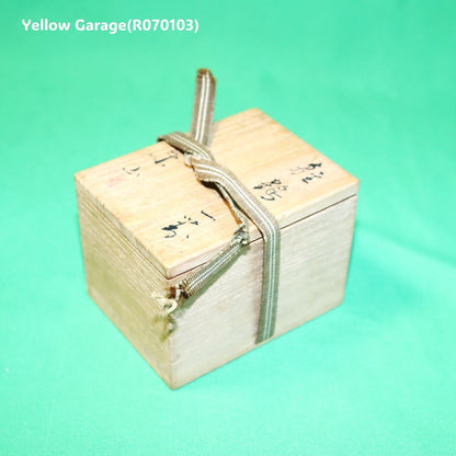 【東山作】雛鶴（ひなづる）陶器製 一対（共箱付き）