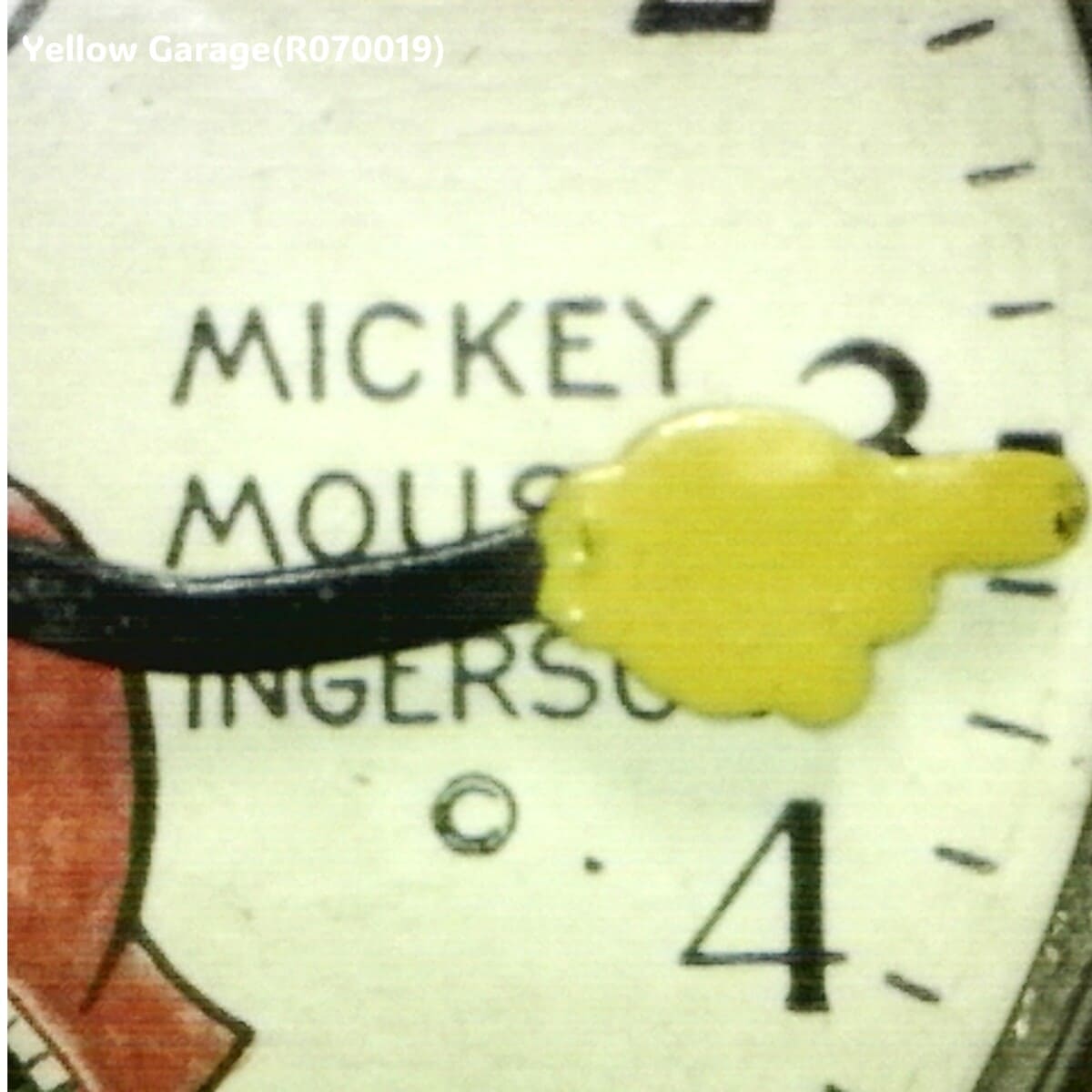 ミッキーが時を刻む、夢と歴史の懐中時計