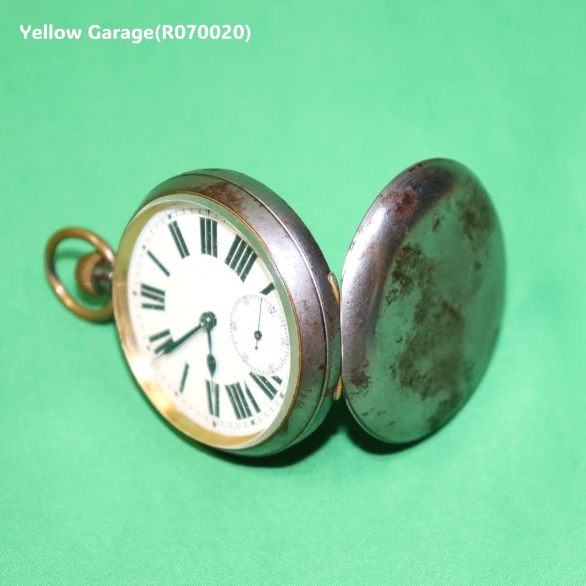 100年以上の時を刻む ― OMEGA ガンメタル懐中時計