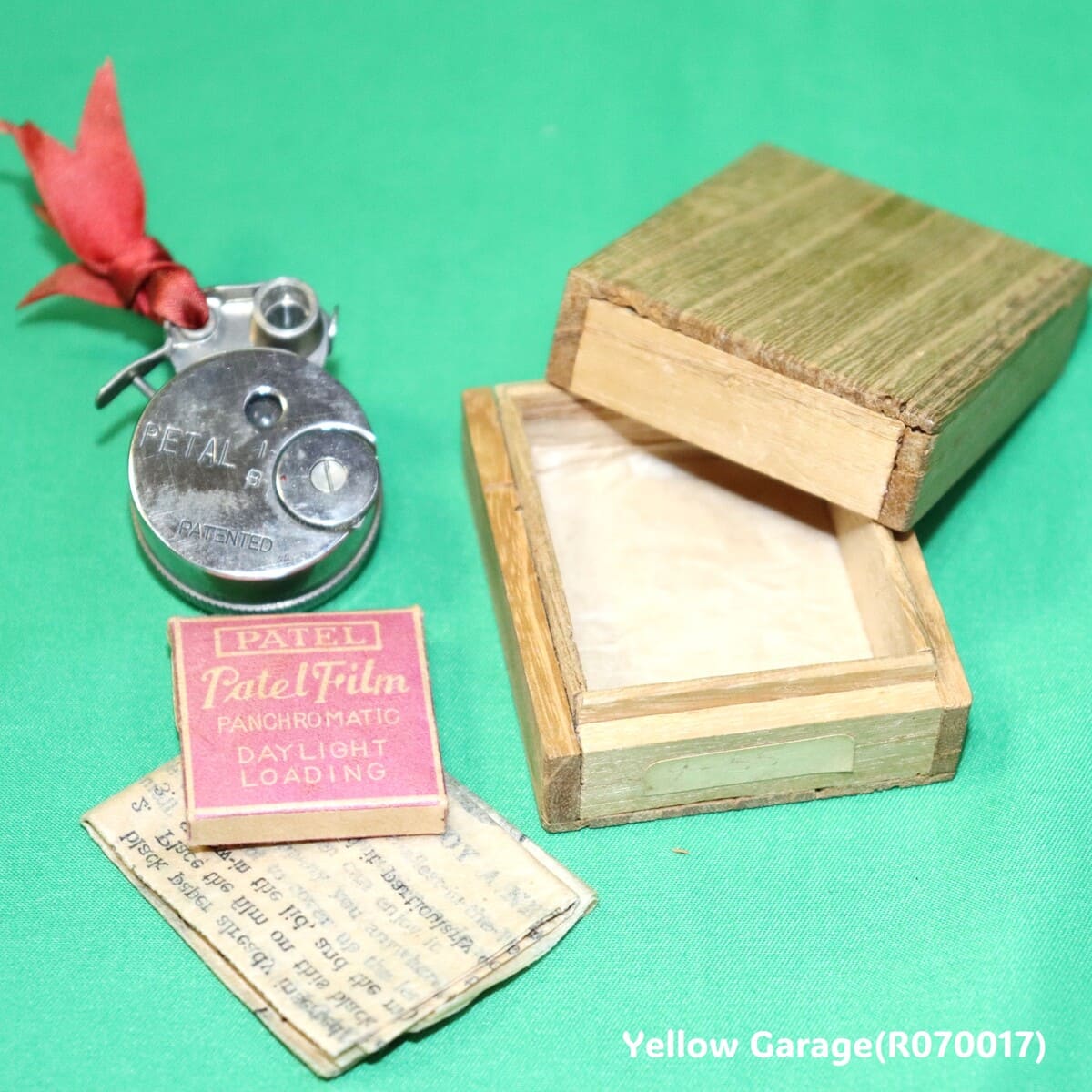 手のひらサイズに宿る戦後の記憶