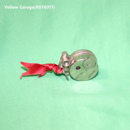 手のひらサイズに宿る戦後の記憶