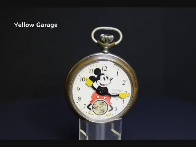 ミッキーが時を刻む、夢と歴史の懐中時計