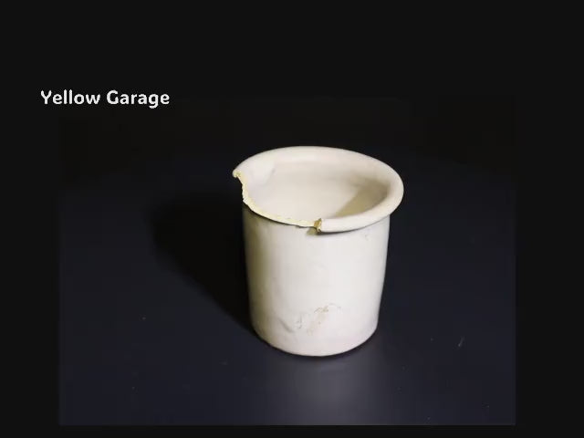 白釉の小さなアンティーク陶器ポット_動画