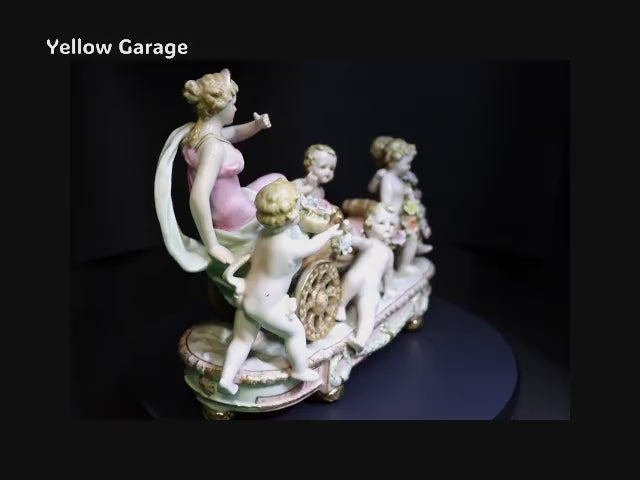 永遠の愛と優美の象徴
花車を引く天使たちが奏でるロマンチックな情景動画