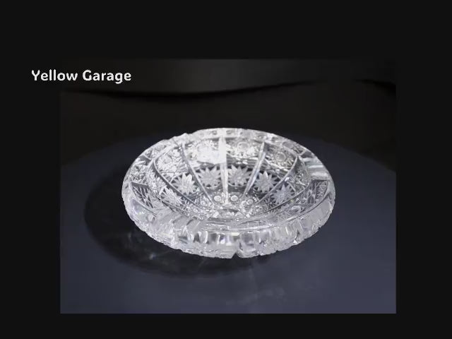 輝きと重厚感を手元に
昭和レトロな一品で空間に品格を動画