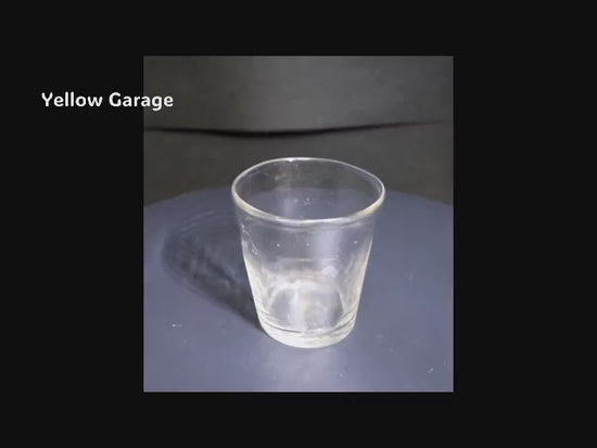 手にしたときの存在感が印象的なヨーロッパのアンティークグラス＿動画