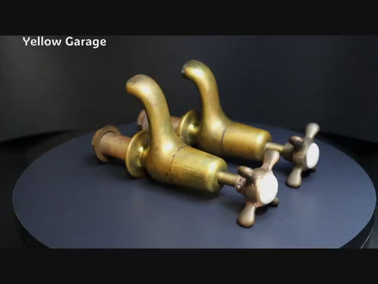 FROY LONDON 真鍮製 アンティーク蛇口セット（HOT & COLD）　動画