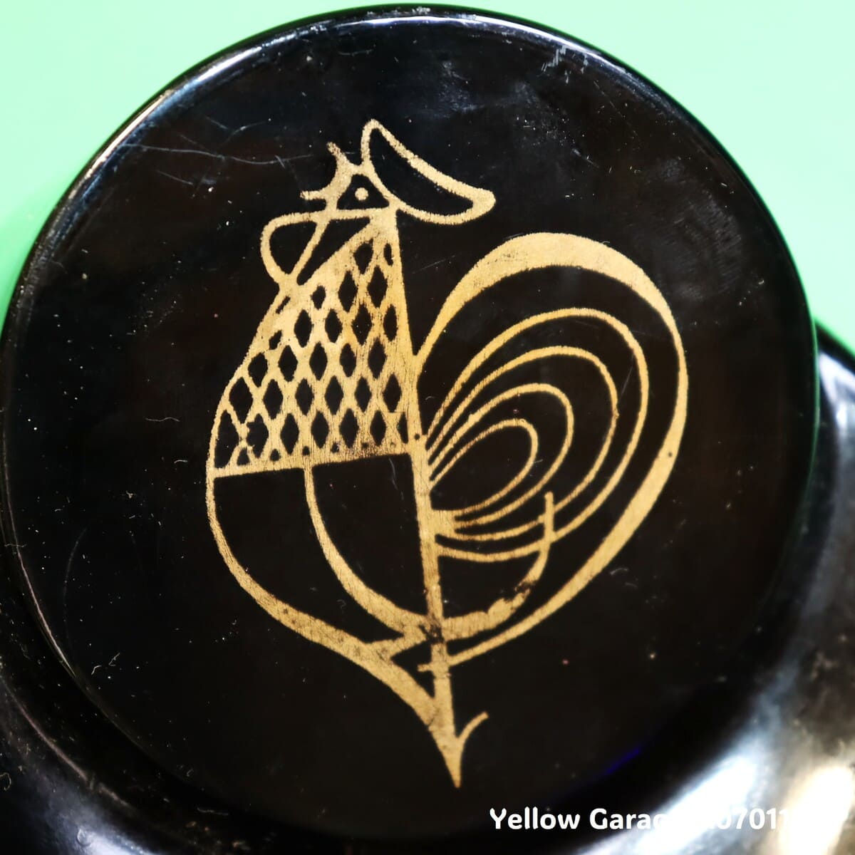 HARDY コニャック・ゴールドロゴ付き ベークライト灰皿（ヴィンテージ）