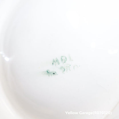 フランスのアニス系リキュールである「PERNOD 45」と「PASTIS 51」の2つのブランド名がデザインされた非常に珍しいダブルロゴ仕様のヴィンテージ灰皿＿裏文字アップ