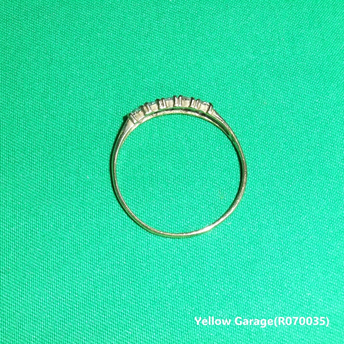 ヴィンテージ イギリス製 9金 一文字ジルコニアリング（専用ケース付き）