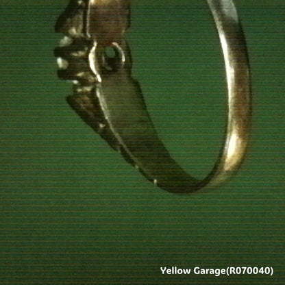 ヴィンテージ イギリス製 9ct ゴールド ダイヤモンドリング “B.BROS”刻印入り（ケース付き）