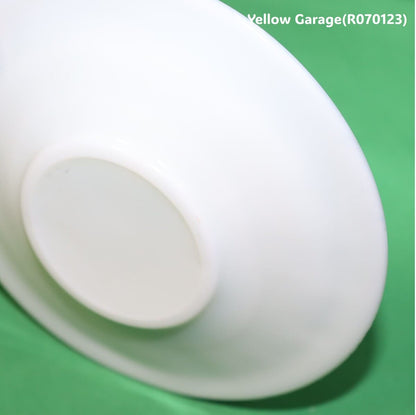 フランス製の乳白色ガラスで作られたヴィンテージのカップ＆ソーサーセット＿ソーサー底