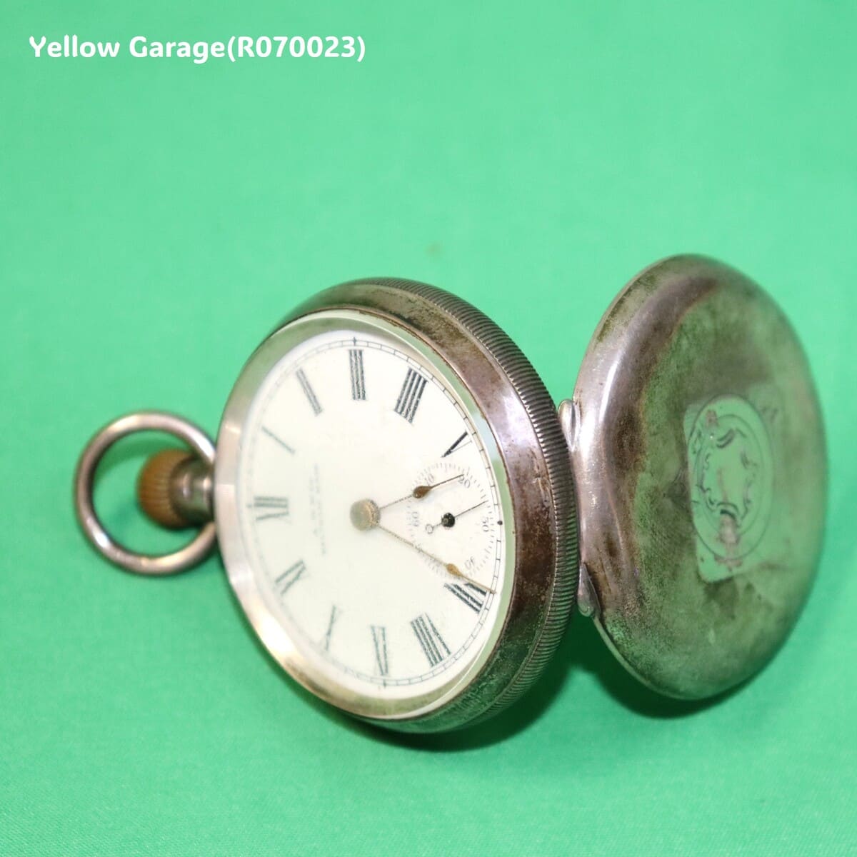 アメリカの精密 × イギリスの銀細工